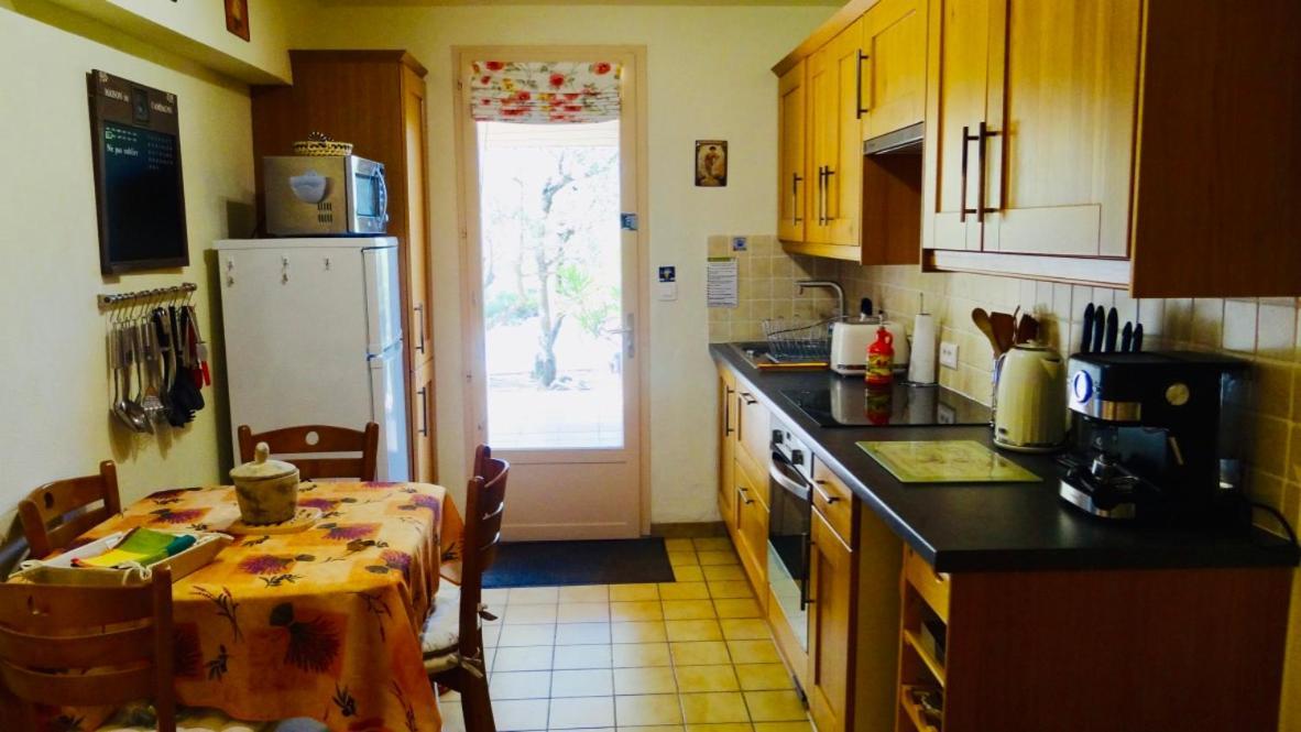 Gite L'Escapade Saint-Saturnin-d'Apt Eksteriør billede